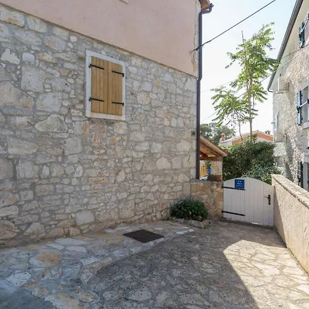 Stenen Huis Nera Met Zwembad * Poreč